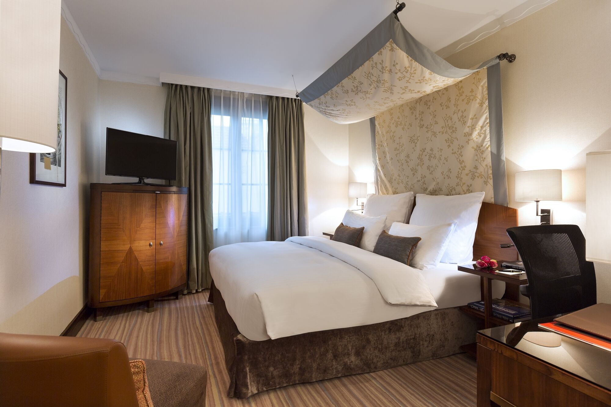 Warwick Grand-Place Brussels Room photo