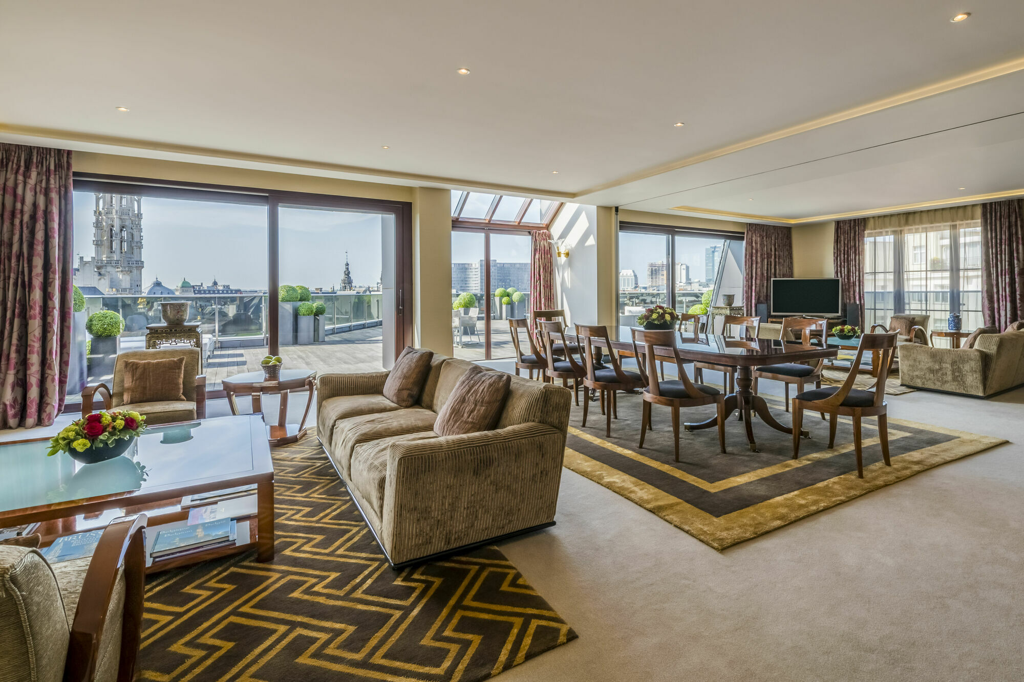 Warwick Grand-Place Brussels Interior photo
